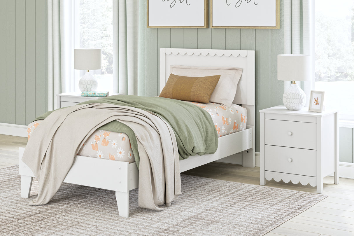 Hallityn Twin Panel Headboard with Dresser and Chest in White from Ashley - Luna Furniture