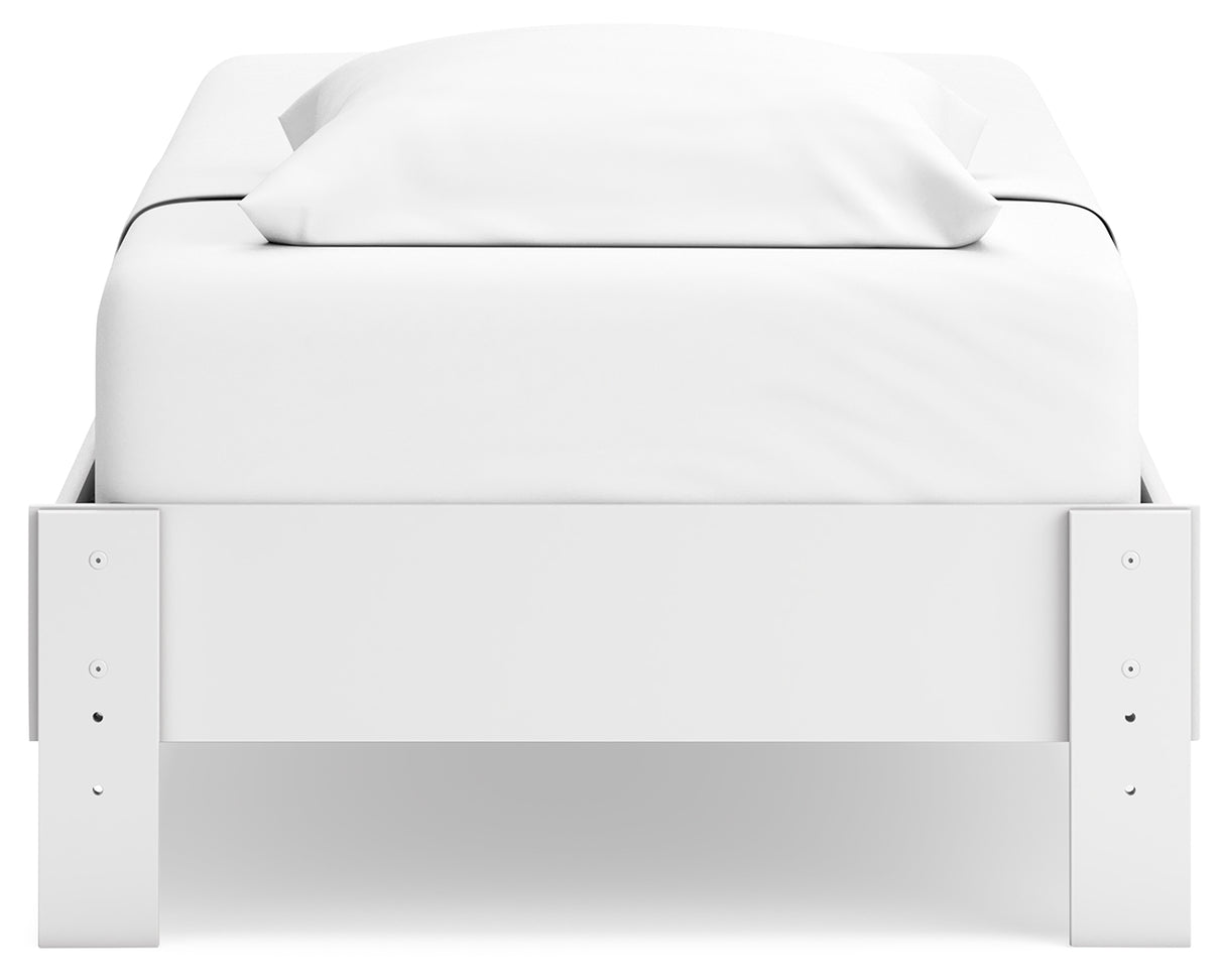 Hallityn Twin Platform Bed with Dresser and 2 Nightstands in White - PKG019021