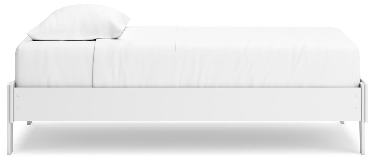 Hallityn Twin Platform Bed with Dresser in White - PKG018812