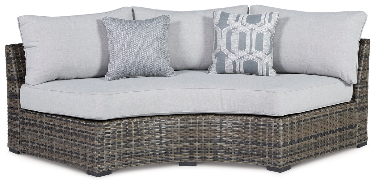 Harbor Court 3-Piece Outdoor Sectional with Ottoman in Gray - PKG014584