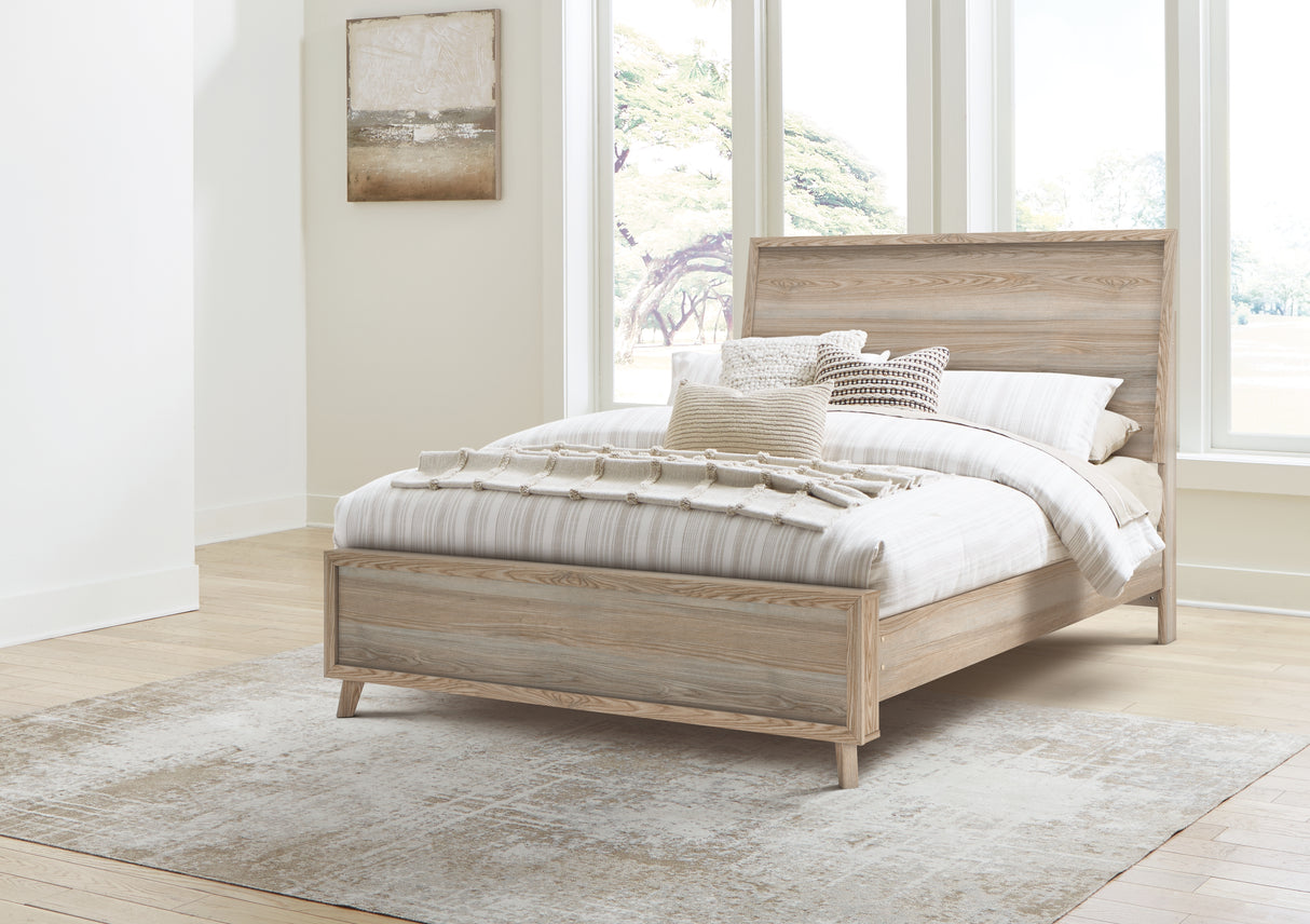 Hasbrick Queen Panel Bed with Mirrored Dresser and 2 Nightstands in Tan from Ashley - Luna Furniture