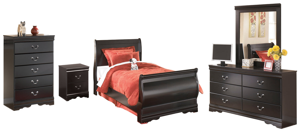 Huey Vineyard Full Sleigh Bed with Mirrored Dresser, Chest and Nightstand in Black from Ashley - Luna Furniture