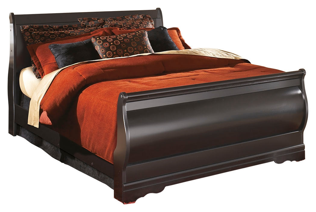 Huey Vineyard Queen Sleigh Bed with Mirrored Dresser, Chest and 2 Nightstands in Black from Ashley - Luna Furniture