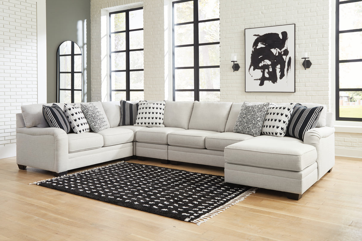 Huntsworth 5-Piece Sectional with Ottoman in Dove Gray - PKG015096