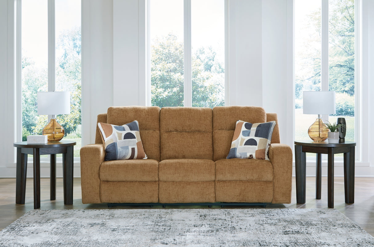 Kanlow Honey Reclining Sofa - 3860588