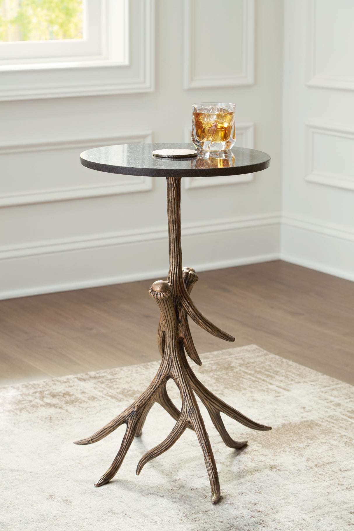 Lemkins Black/Antique Gold Finish Accent Table - A4000606