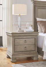 Lexorne Queen Sleigh Bed with Mirrored Dresser, Chest and 2 Nightstands in Gray - PKG015658