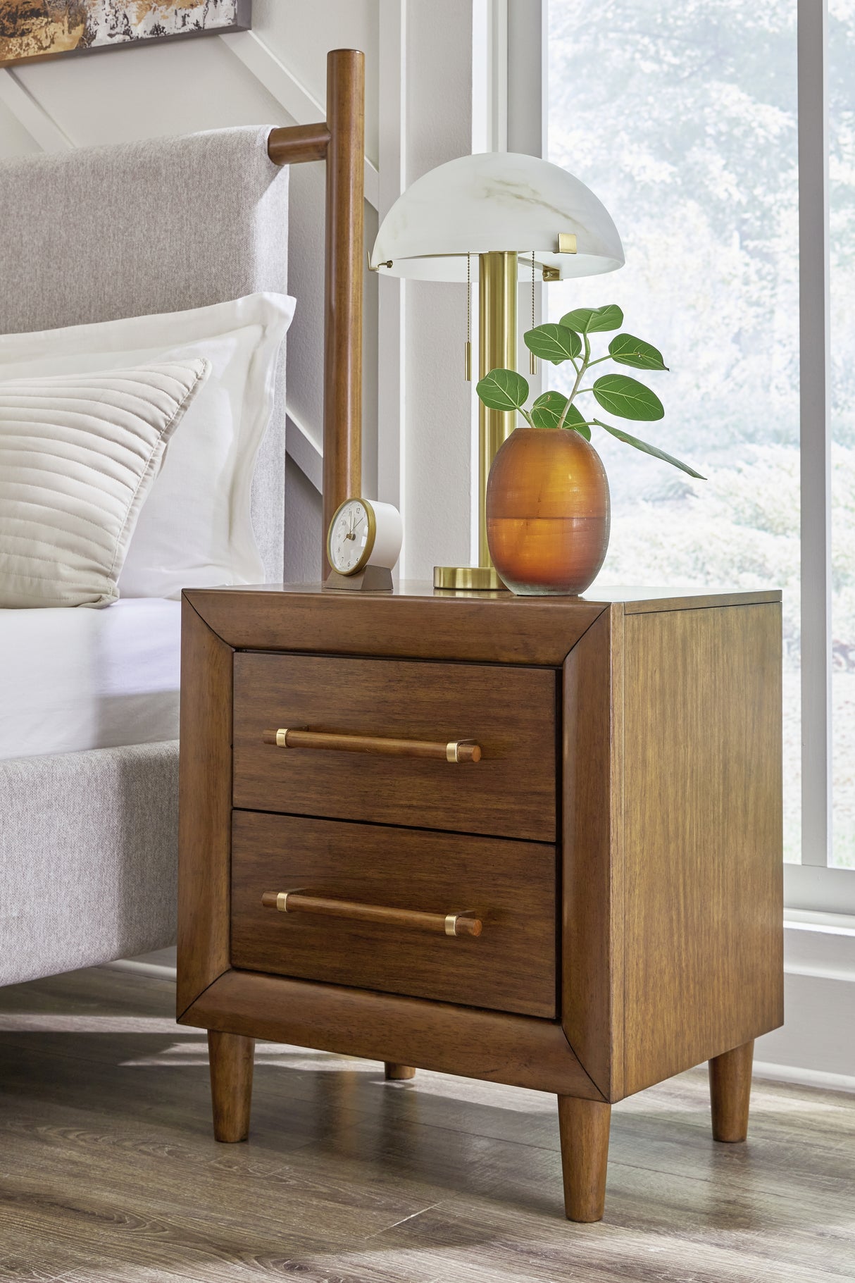 Lyncott California King Upholstered Bed with Mirrored Dresser and Nightstand in Brown - PKG018773