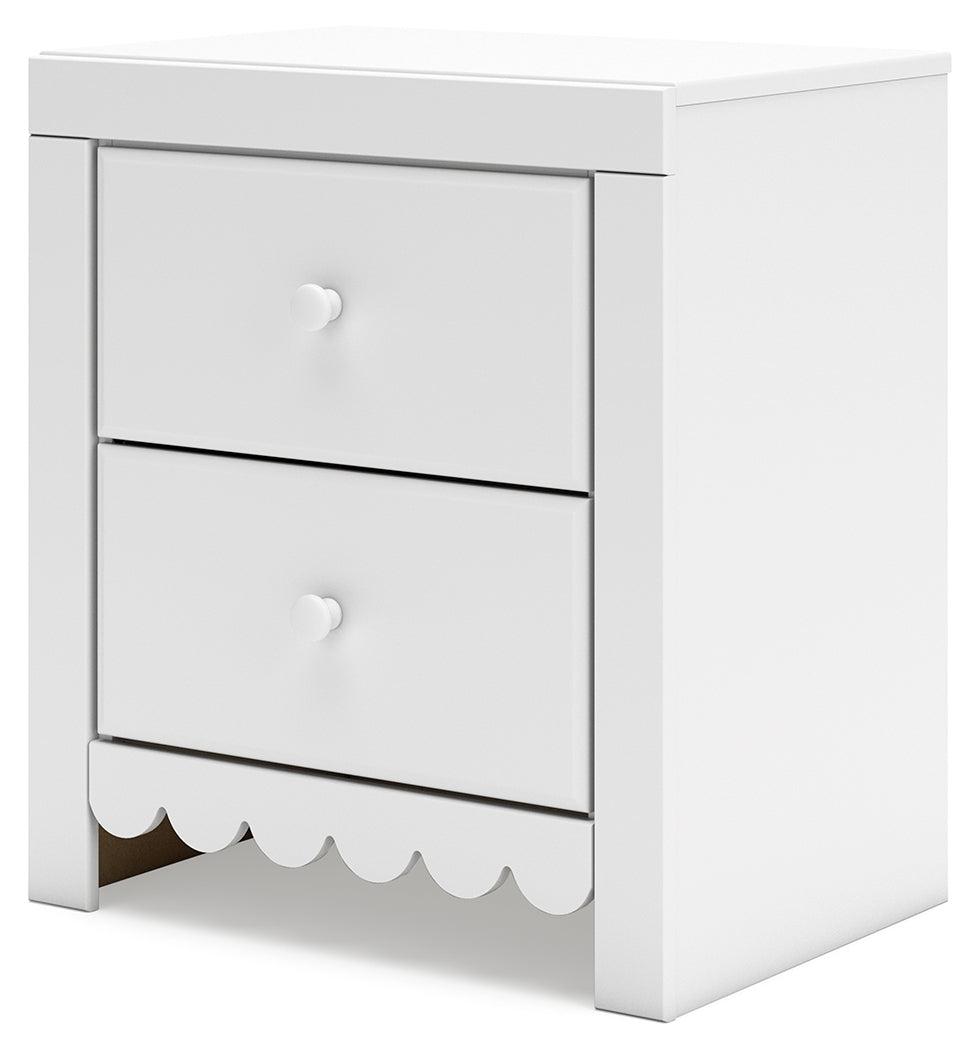 Mollviney Full Panel Bed with Dresser and 2 Nightstands in White - PKG018957