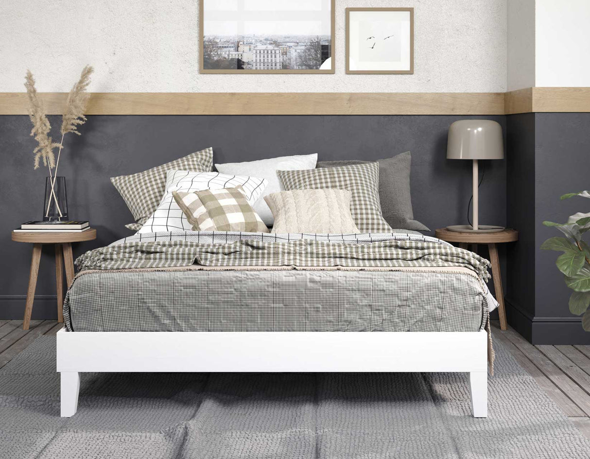 Nix Queen Platform Bed, White from Steve Silver - Luna Furniture