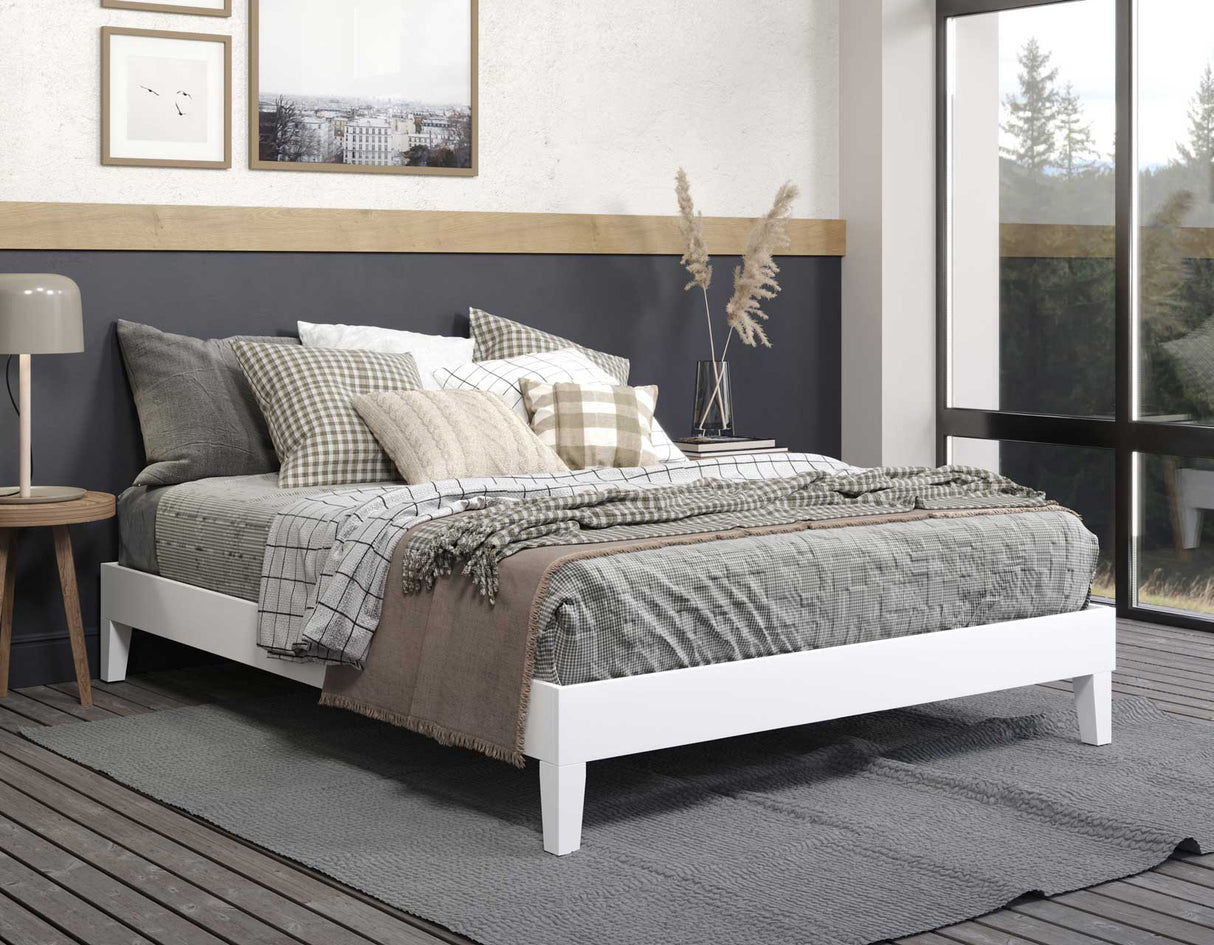 Nix Queen Platform Bed, White from Steve Silver - Luna Furniture