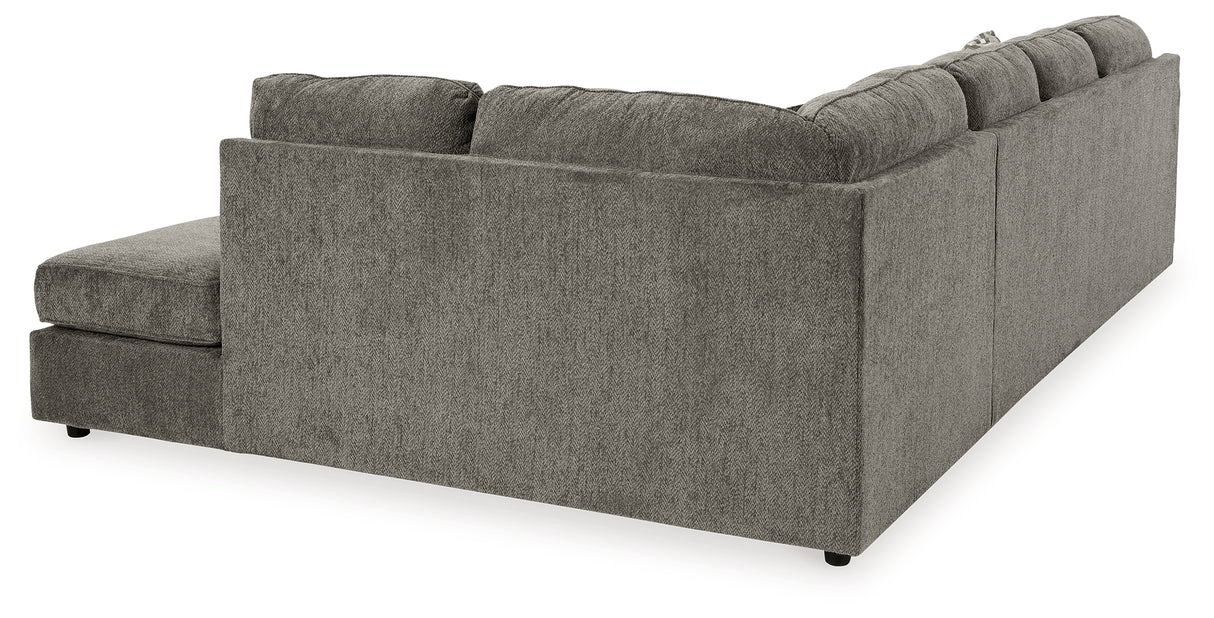 O'Phannon 2-Piece Sectional with Ottoman in Putty - PKG014855