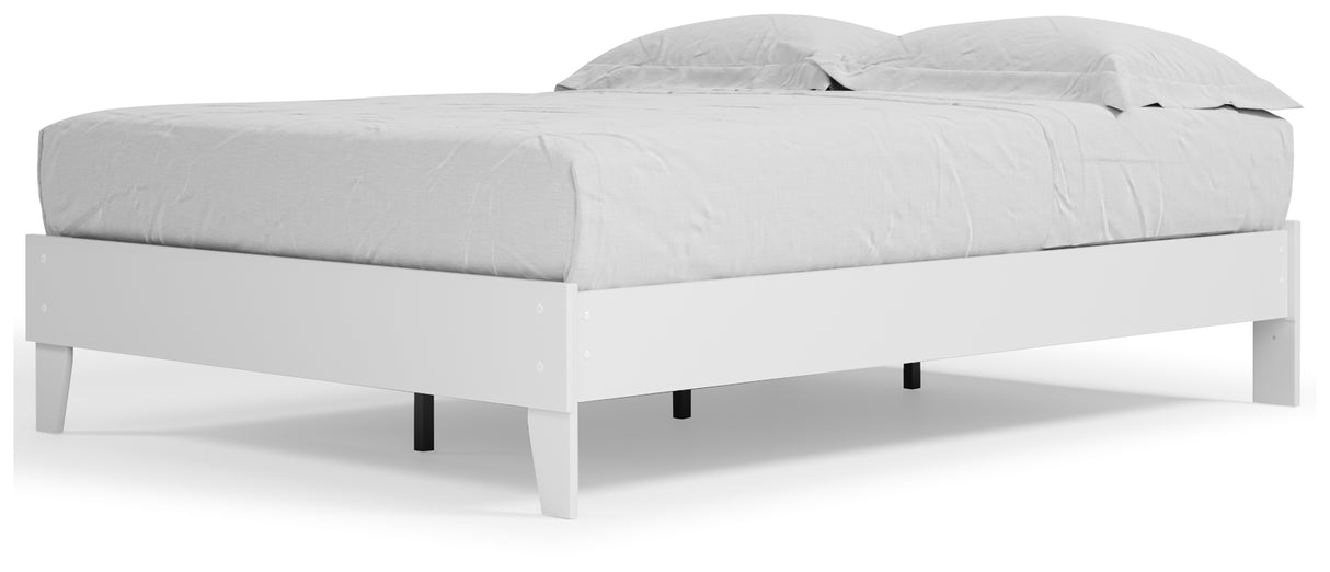 Piperton Queen Platform Bed with Dresser and 2 Nightstands in White from Ashley - Luna Furniture