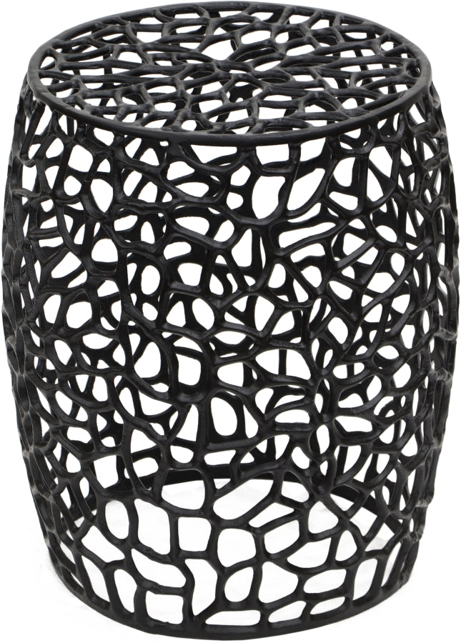 Priya End Table Black from Meridian - Luna Furniture