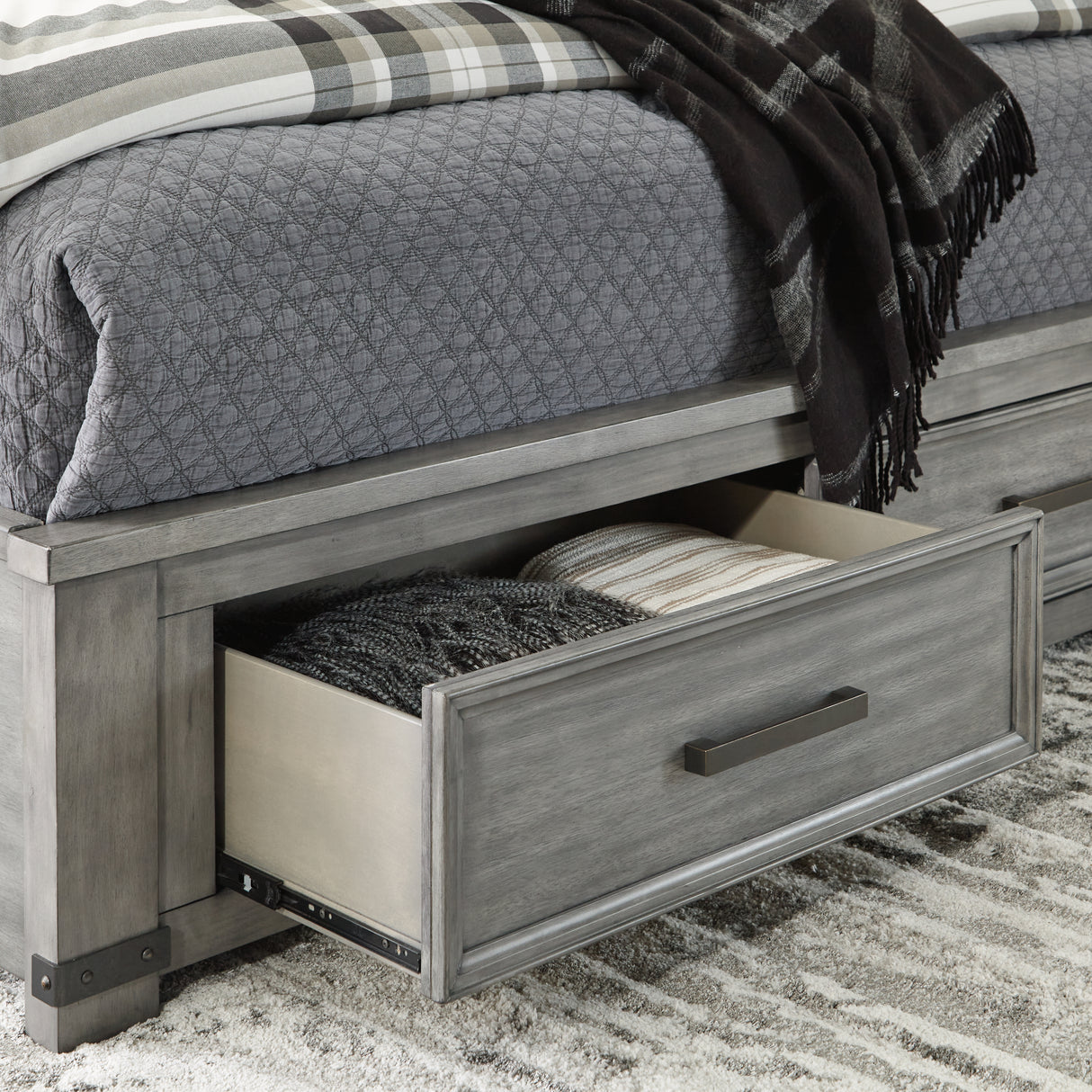 Russelyn King Storage Bed with Mirrored Dresser in Gray from Ashley - Luna Furniture