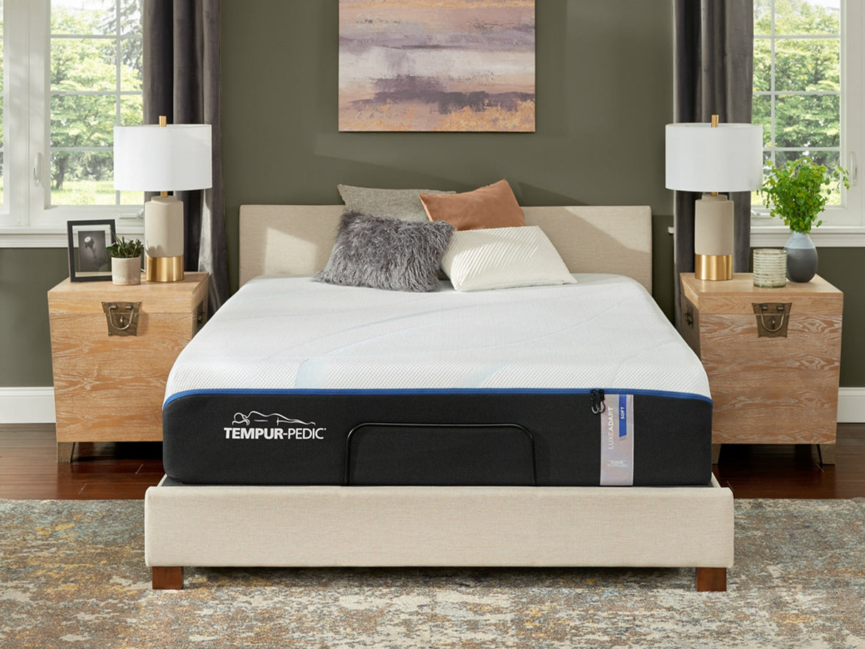 Tempur-Pedic LuxeAdapt Soft Mattress, Cal King Size -  Tempur-Pedic - Luna Furniture