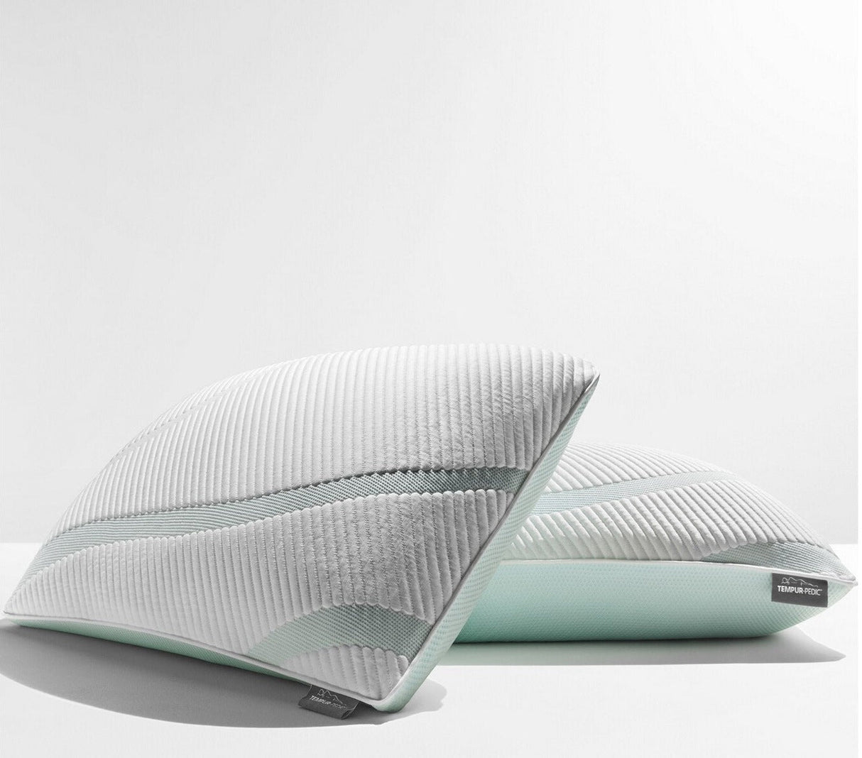 TEMPUR-Adapt® Pro + Cooling Pillow, High Size Queen -  Tempur-Pedic - Luna Furniture