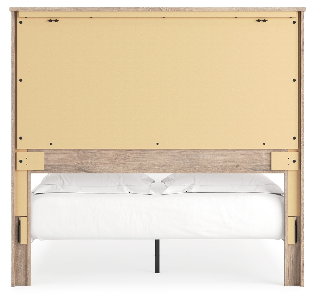 Senniberg Queen Panel Bed with 2 Nightstands in Light Brown/White - PKG019155