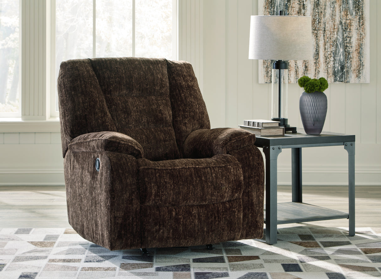 Soundwave Sofa, Loveseat and Recliner in Chocolate - PKG015549