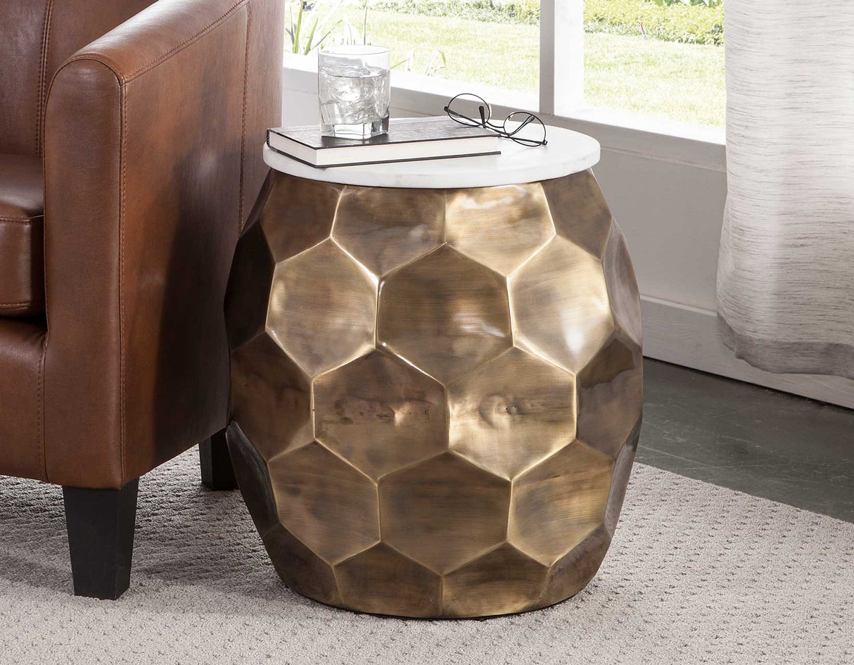 Stomp Round End Table w/0.5″ Marble Top from Steve Silver - Luna Furniture