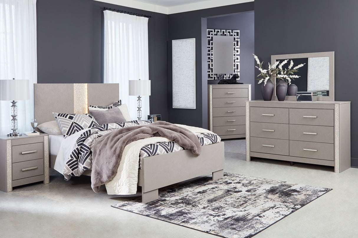 Surancha Queen Panel Bed with Mirrored Dresser, Chest and 2 Nightstands in Gray - PKG015243