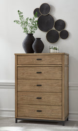 Tomtyn Light Brown Chest of Drawers - B622-46