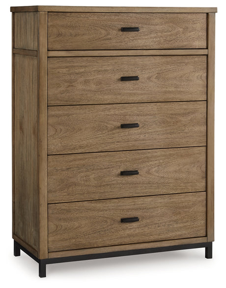 Tomtyn Light Brown Chest of Drawers - B622-46