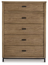 Tomtyn Light Brown Chest of Drawers - B622-46