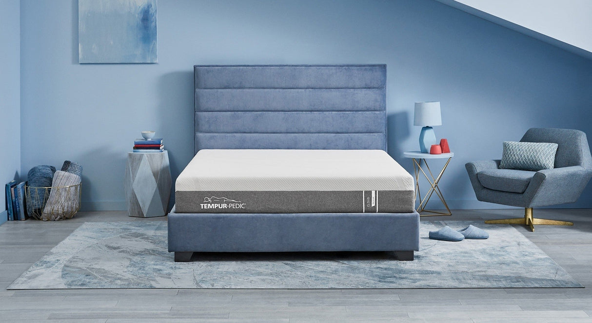 TEMPUR-Cloud Medium Mattress, Cal King Size -  Tempur-Pedic - Luna Furniture