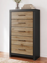 Vertani Full Panel Bed with Mirrored Dresser, Chest and 2 Nightstands in Black from Ashley - Luna Furniture