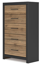 Vertani Full Panel Bed with Mirrored Dresser, Chest and Nightstand in Black from Ashley - Luna Furniture