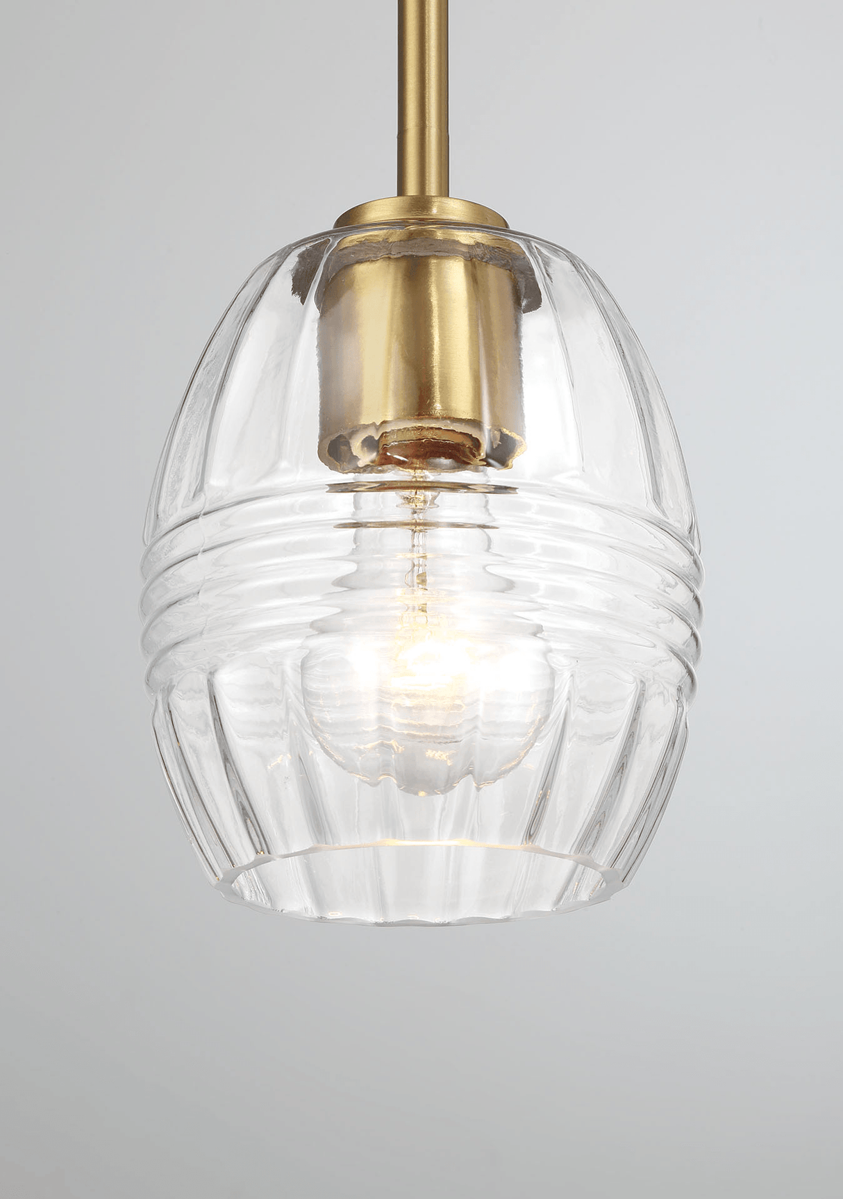 Vista Single Pendant Chain Hanging Light with Clear Glass - Satin Brass - PNL03901701