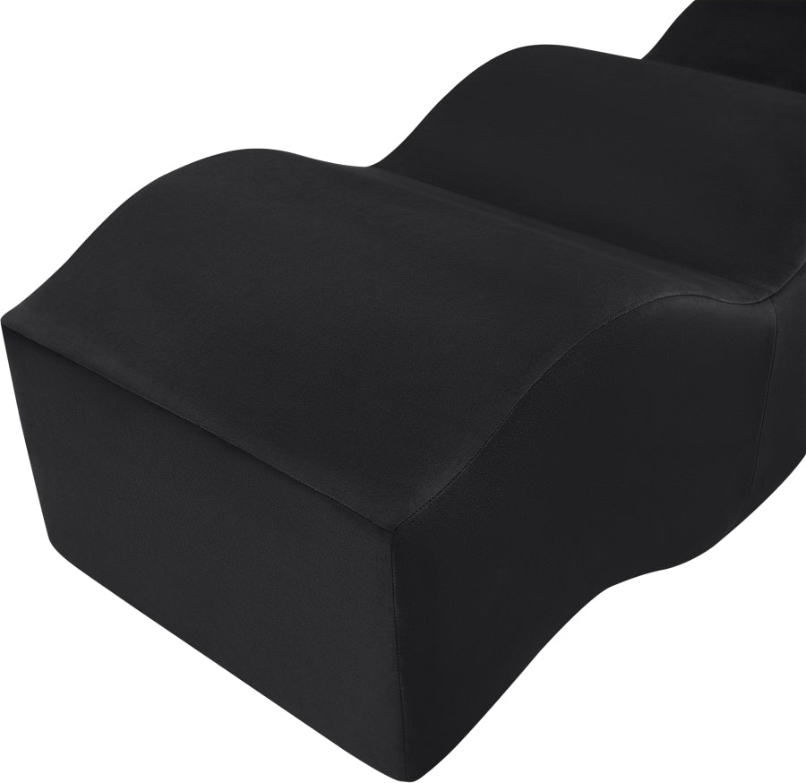 Wave Velvet Upholstered Bench in Black from Meridian - Luna Furniture