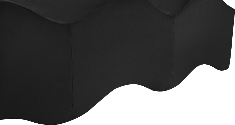 Wave Velvet Upholstered Bench in Black from Meridian - Luna Furniture