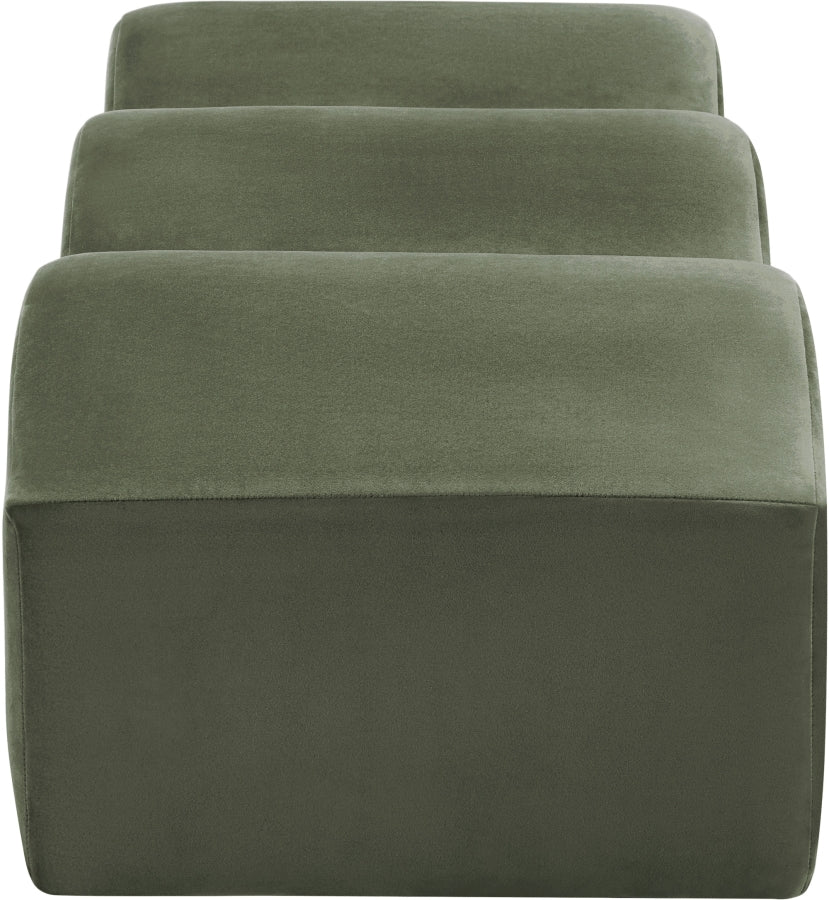 Wave Velvet Upholstered Bench in Green from Meridian - Luna Furniture