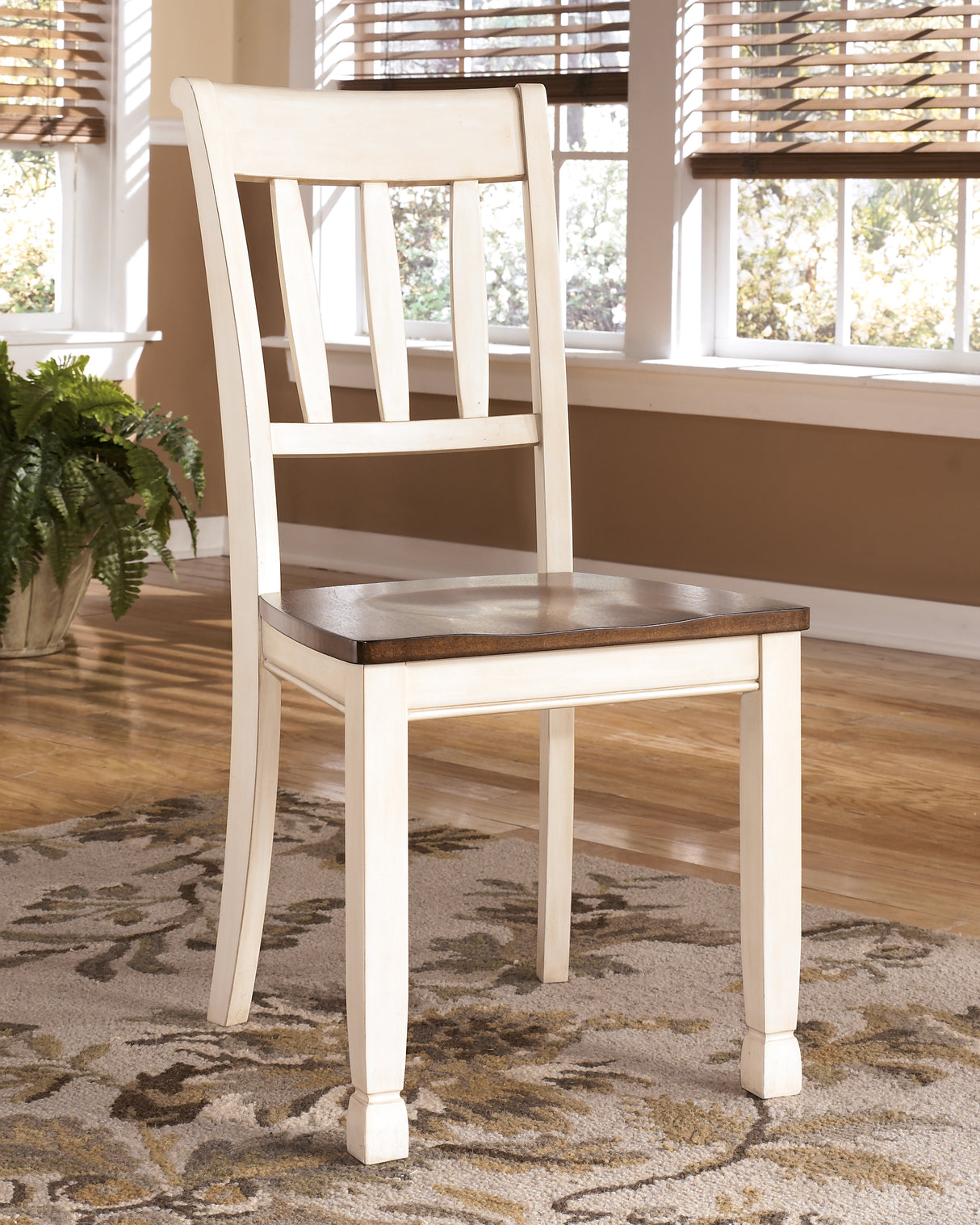 Whitesburg Dining Table and 6 Chairs in Brown/Cottage White - PKG002052