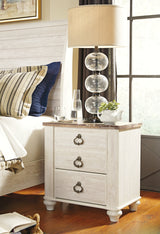 Willowton King Panel Bed with Mirrored Dresser and 2 Nightstands in Whitewash from Ashley - Luna Furniture