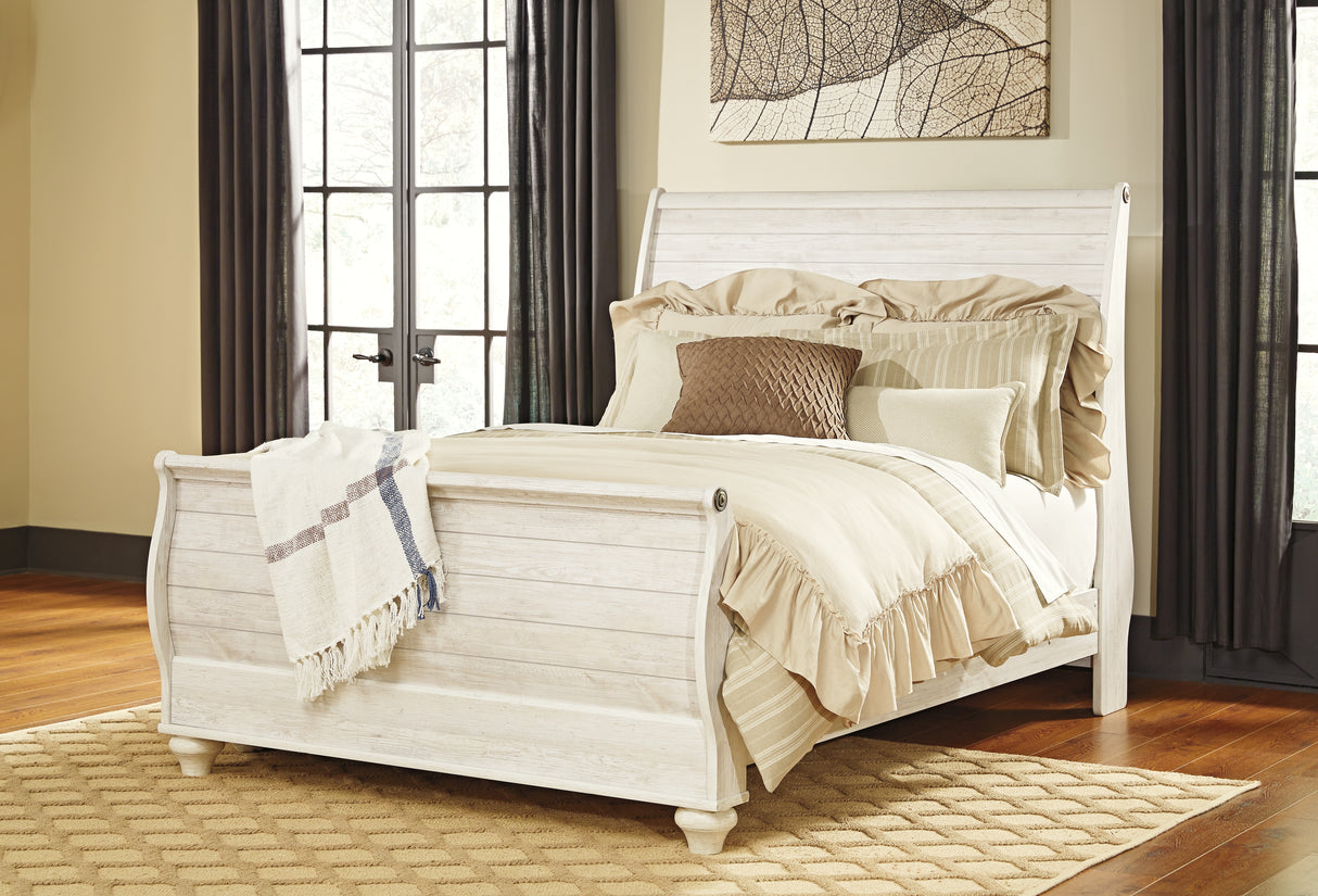 Willowton Queen Sleigh Bed with Dresser in Whitewash from Ashley - Luna Furniture