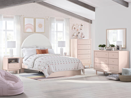 Wistenpine Full Upholstered Panel Bed with Mirrored Dresser, Chest and 2 Nightstands in Blush - PKG018940