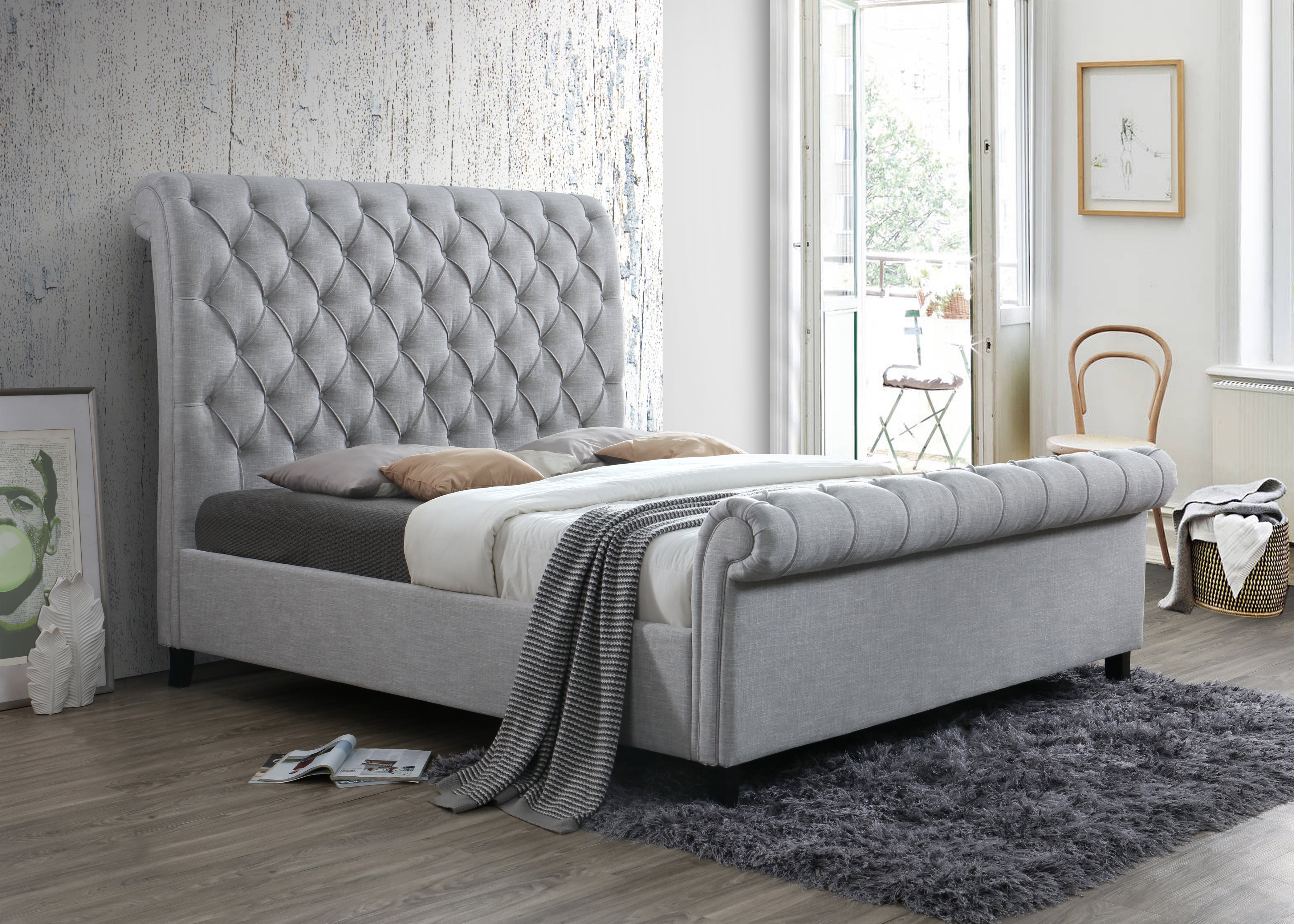 Louis Philip Black Queen Sleigh Bed - Luna Furniture from Crown Mark