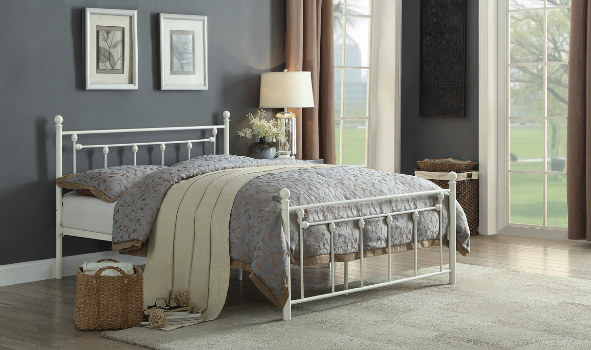 Lia White Full Metal Platform Bed from Homelegance - Luna Furniture