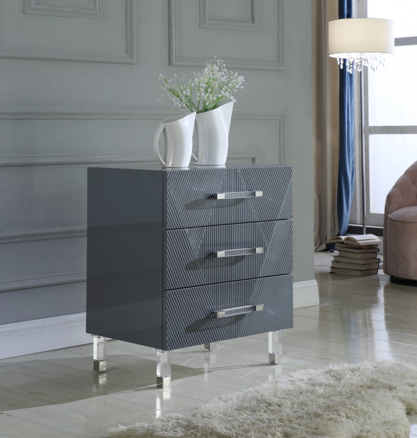 Anastasia Side Table from Meridian - Luna Furniture