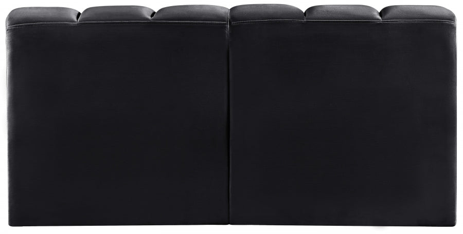 Arc Velvet 2pc. Sectional Black from Meridian - Luna Furniture