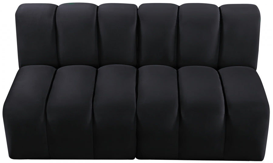 Arc Velvet 2pc. Sectional Black from Meridian - Luna Furniture