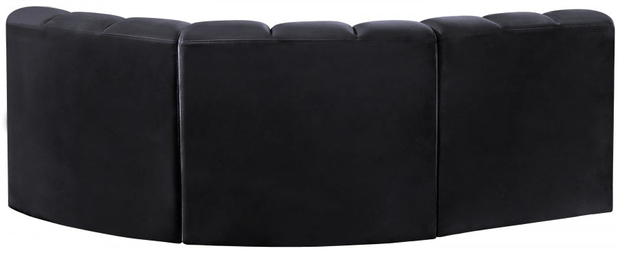 Arc Velvet 3pc. Sectional Black from Meridian - Luna Furniture