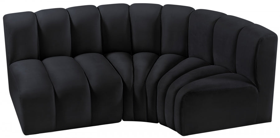 Arc Velvet 3pc. Sectional Black from Meridian - Luna Furniture