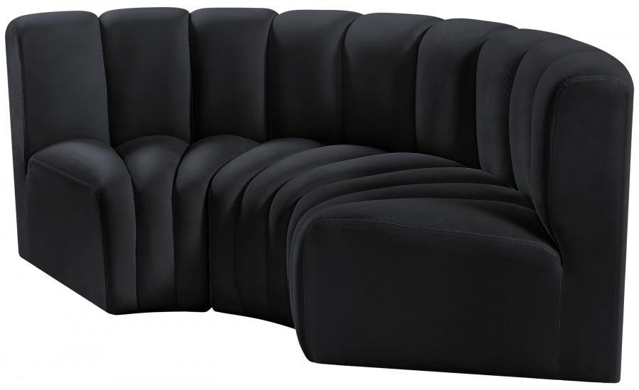 Arc Velvet 3pc. Sectional Black from Meridian - Luna Furniture