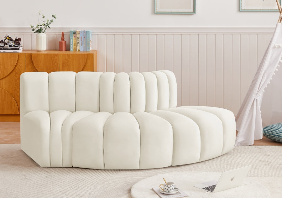 Arc Velvet 3pc. Sectional Cream from Meridian - Luna Furniture