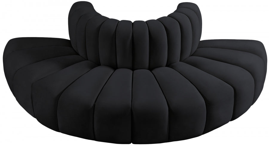 Arc Velvet 4pc. Sectional Black from Meridian - Luna Furniture