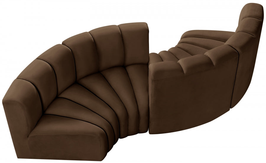 Arc Velvet 4pc. Sectional Brown from Meridian - Luna Furniture